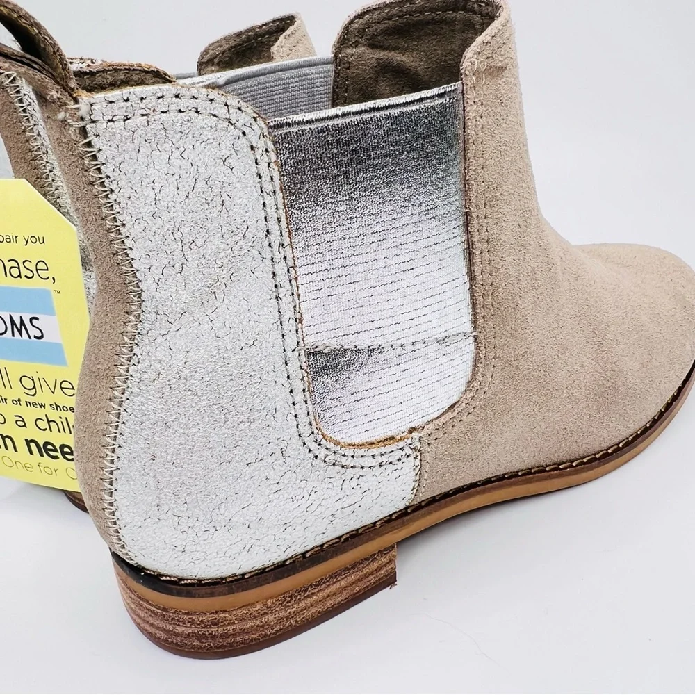 Toms Ella Desert Taupe Suede Silver Metallic Distressed Leather Ankle Bo…